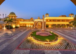 What types of resorts does CYJ offer near Delhi for weekend getaways?