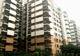 How well is Sahara Grace connected to MG Road and Cyber City?