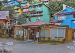What are the room types & amenities at Avalon Resort Club Mahindra Mussoorie?
