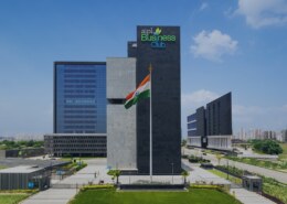 Could you please share the available commercial space options for rent in AIPL Business Club, Gurgaon, along with area sizes and rental pricing?