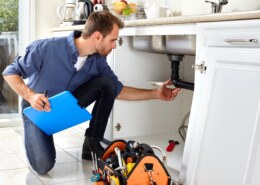 What plumbing services do London Plumbers offer in London?