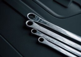 How do Torque Wrench Supplier In Dubai UAE ensure product quality and durability?